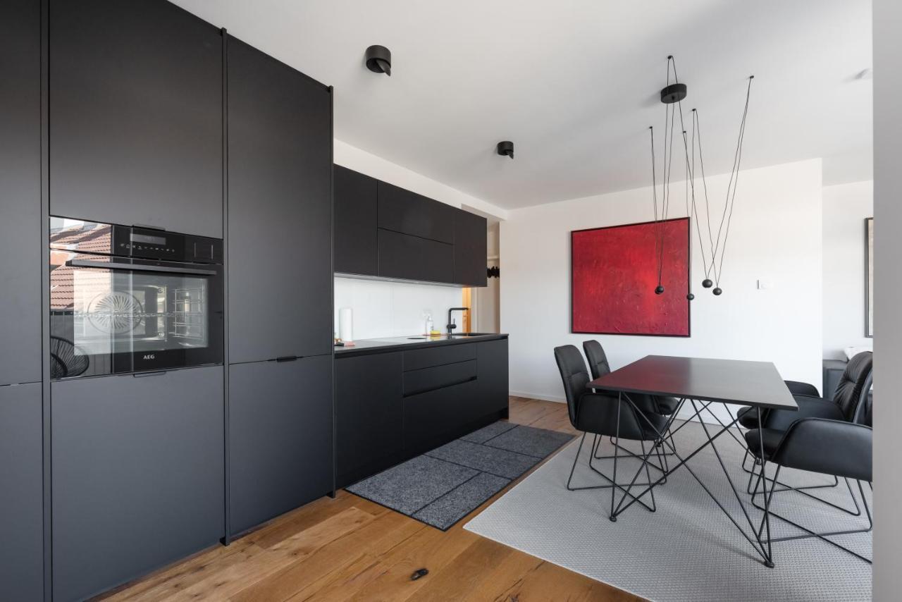 Stylisches Apartment In Zentraler Gruenruhelage Mit Garagenplatz Vienna Exterior photo