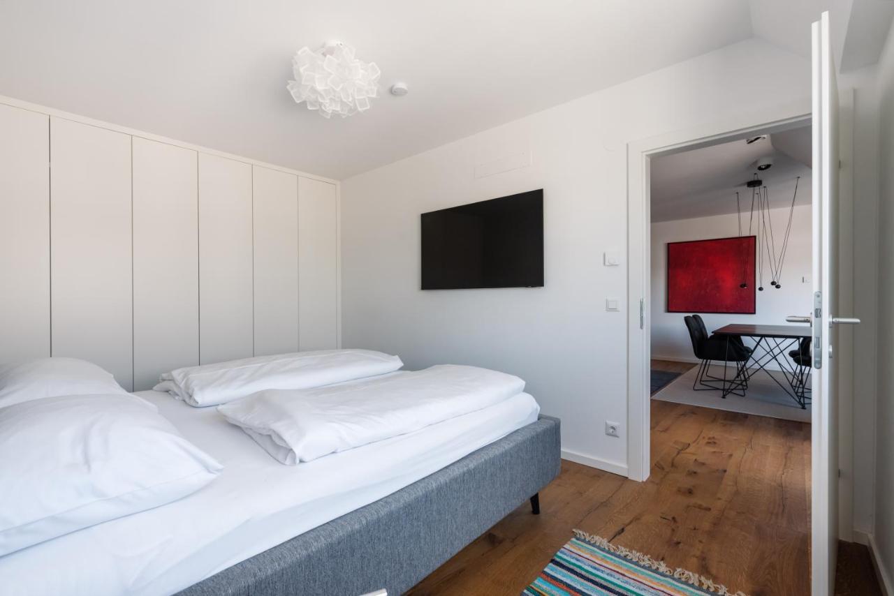 Stylisches Apartment In Zentraler Gruenruhelage Mit Garagenplatz Vienna Exterior photo